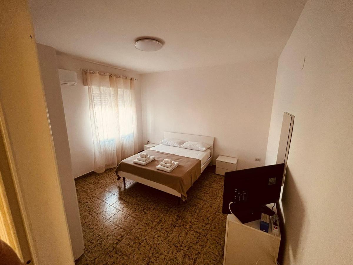 Shuby Home San Pietro Vernotico Exterior photo